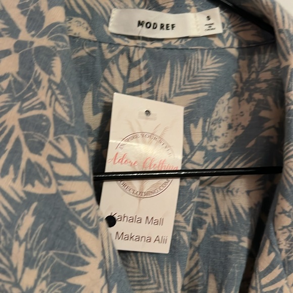 Light blue cropped tie aloha shirt button up small - Picture 4 of 4